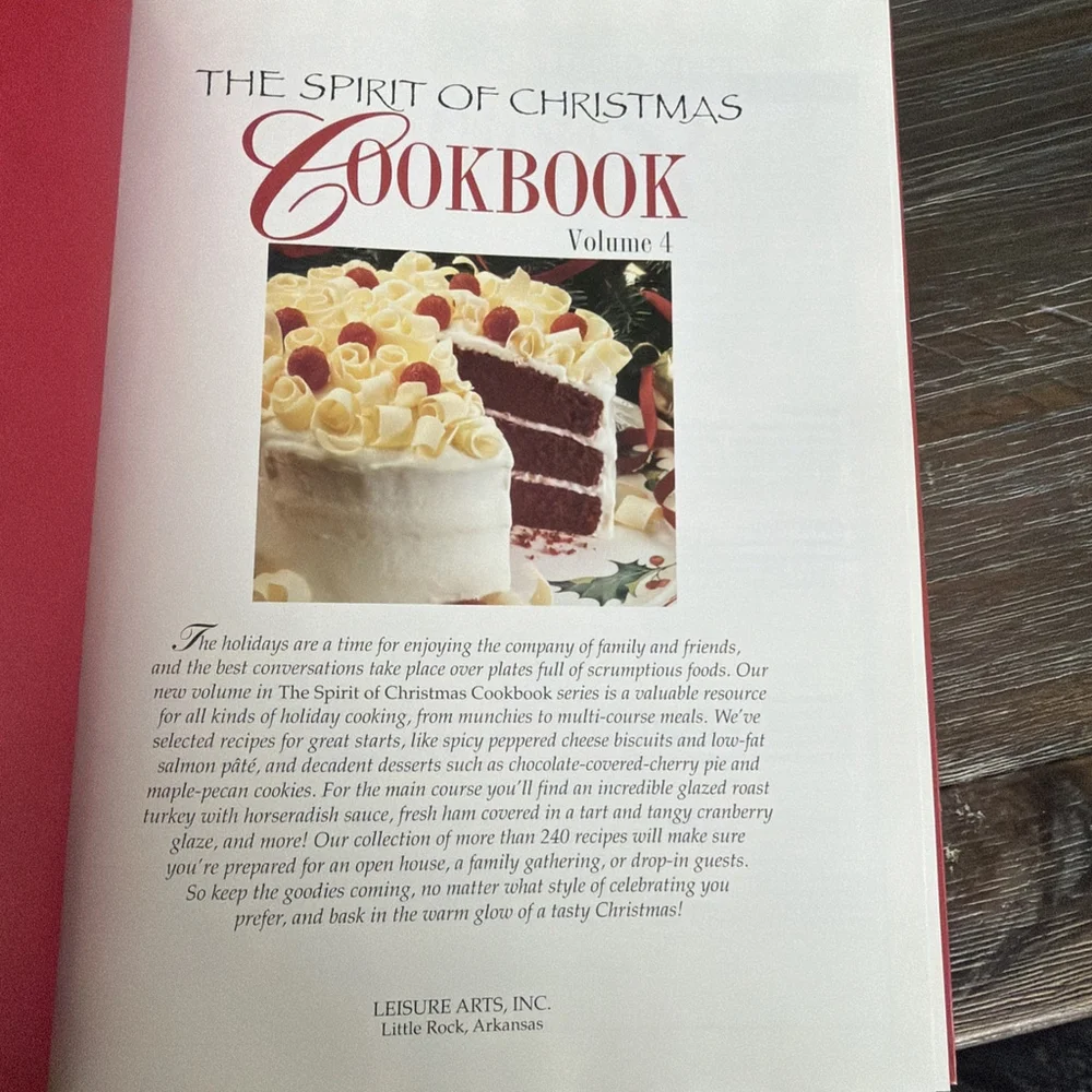 The Spirit of Christmas Cookbook by Leisure Arts Staff Vol 4 (1999, Hardcover)